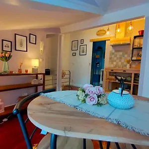 Casa Shardana Apartment Lisbon