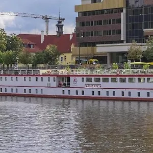 River Koenigstein Botel Prague