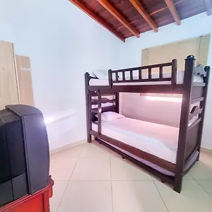 Casa A 15 Minutos Del Airport Apartamento Rionegro